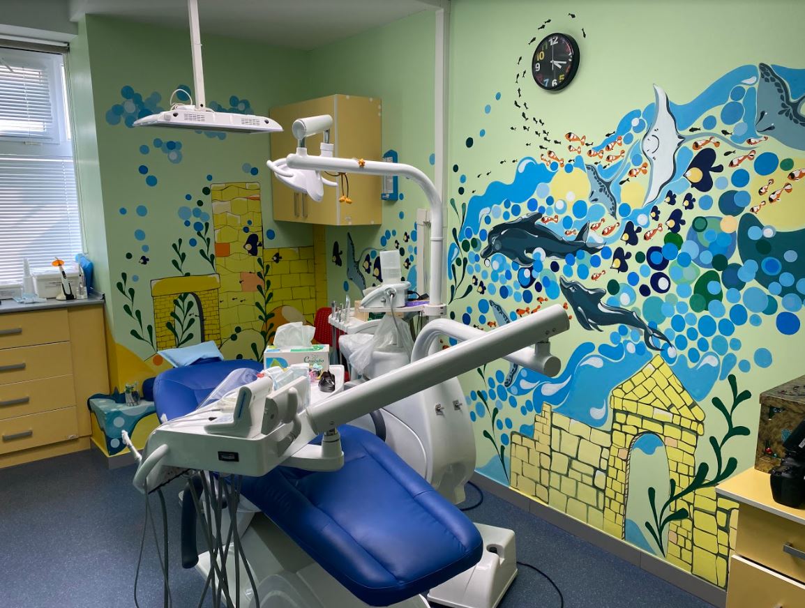 Методика лечения детей в стоматологический клинике Африка